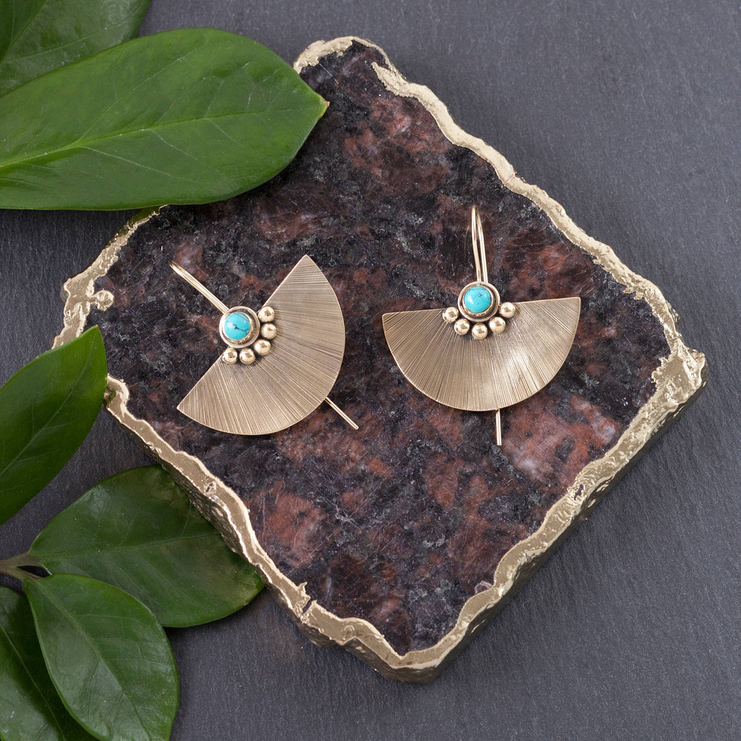 Baizaar - Brass Etched Petal with Stone Earring: Turquoise