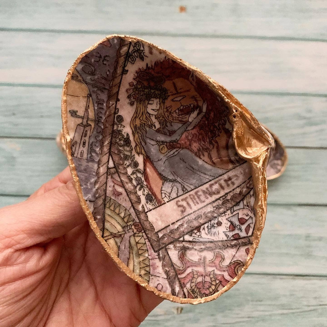Serenity Shells - Mystical Tarot Card Collection